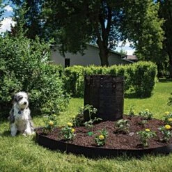 Keyhole Garden Kit -Gardeners Edge Sales 19461yage dog