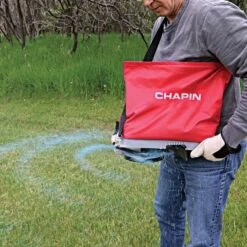 Chapin Professional Bag Seeder 25 Pound Capacity 8 Chapin Professional Bag Seeder 25 Pound Capacity -Gardeners Edge Sales 84700a 2