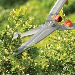 Leonard Hedge Shear 9in Straight Blades 29.5in Overall -Gardeners Edge Sales 91295 4