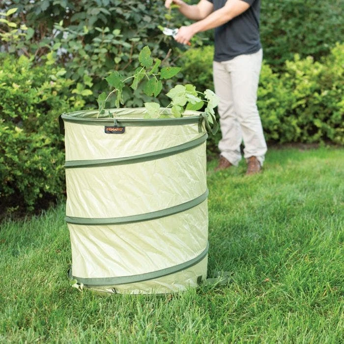 Fiskars Kangaroo Pop-Up Bag 30-Gallon With HardShell Base 16 Fiskars Kangaroo Pop-Up Bag 30-Gallon With HardShell Base - Image 14