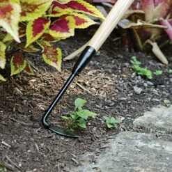 Leonard Cape Cod Weeder With Extended Handle 9 Leonard Cape Cod Weeder With Extended Handle -Gardeners Edge Sales acw24 2 1
