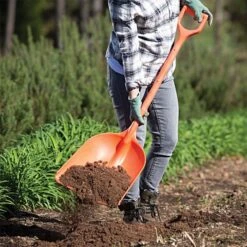 Poly Scoop Shovel By A.M. Leonard, 17in X 14in Blade, 25in D-Grip Handle, Lifetime Warranty -Gardeners Edge Sales ap140 6 1