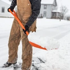 Poly Scoop Shovel By A.M. Leonard, 17in X 14in Blade, 25in D-Grip Handle, Lifetime Warranty -Gardeners Edge Sales ap140 7 1