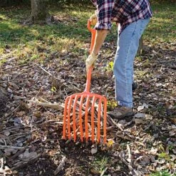 Leonard 8 Tine All Poly Scoop Fork With 30-inch D-Grip Handle 12 Leonard 8 Tine All Poly Scoop Fork With 30-inch D-Grip Handle -Gardeners Edge Sales apf800 5 1