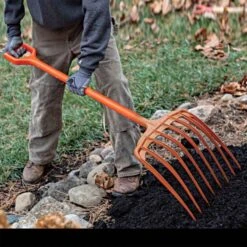 Poly Mulching Fork With D-Grip Handle By A.M. Leonard, 8 Tine, 15in Scoop X 44in Length, Lifetime Warranty -Gardeners Edge Sales apf810 8 1