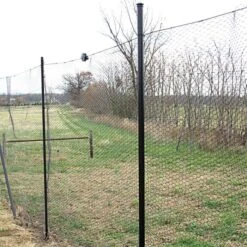 30-Year Deer Fence Galvanized Steel Posts, 7-Pack For 6-Foot High Fence