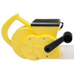 Dustin Mizer Applicator With Diatomaceous Earth -Gardeners Edge Sales dm1212 3 1