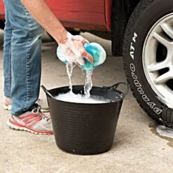 Gorilla TubTrug Medium 6.9 Gallon -Gardeners Edge Sales gor md 2