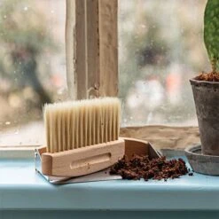 Table Dustpan And Brush -Gardeners Edge Sales gt183am 3 1