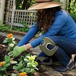 Kneelo Ultra-Cushion Knee Pads - Moss -Gardeners Edge Sales kneepad 7g live