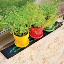 Windowsill Heat Mat -Gardeners Edge Sales mt10004 2