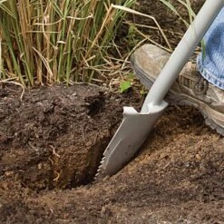 Mini Root Assassin Shovel And Saw 32 Inch 12 Mini Root Assassin Shovel And Saw 32 Inch -Gardeners Edge Sales ra001 4