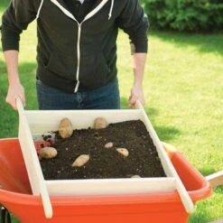 Wheelbarrow Sifter For Compost And Soil -Gardeners Edge Sales s22 5